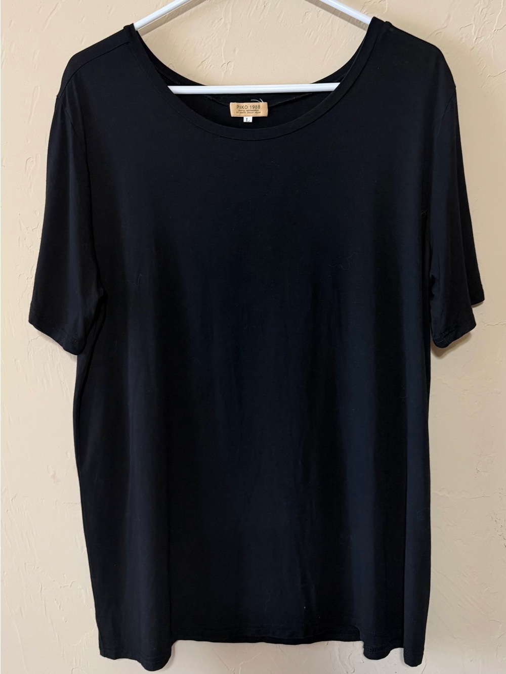 Piko 1988 Black Short Sleeve Relaxed Tee